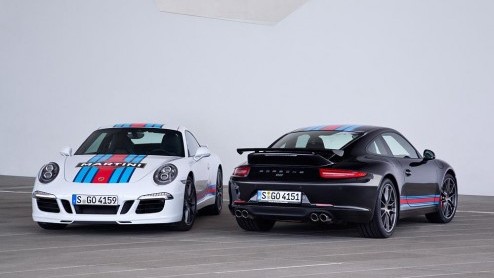 Om de terugkeer van Posche naar Le Mans luister bij te zetten, kun je de Porsche 911 Carrera S in Martini Racing-kleuren laten aankleden door Porsche Exclusive.