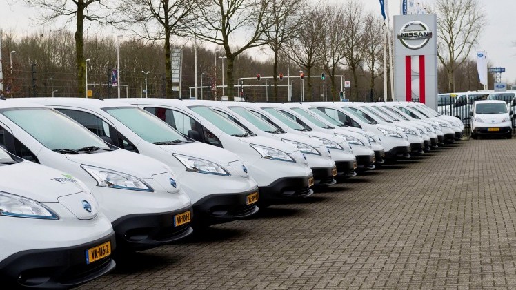 Blijf op de hoogte van de primeurs op de AutoRAI 2015 met de smartphone app.