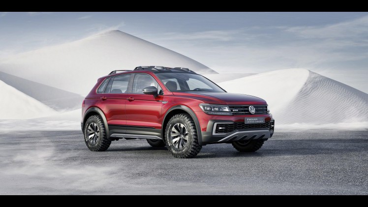 Op de Detroit Auto Show introduceert Volkswagen de Tiguan GTE als studiemodel. De Tiguan GTE Active Concept verwijst ook naar de Tiguan met verlengde wielbasis die voor Amerika bestemd is.
