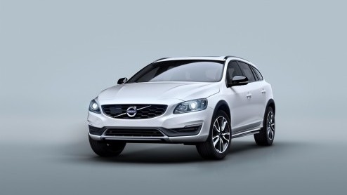 Volvo V60 Cross Country medio 2015 in Nederland. Debuut op Los Angeles Motor Show.