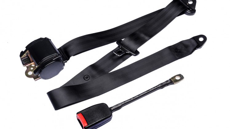 De Gordelspecialist levert tal van oplossingen en accessoires voor autogordels.