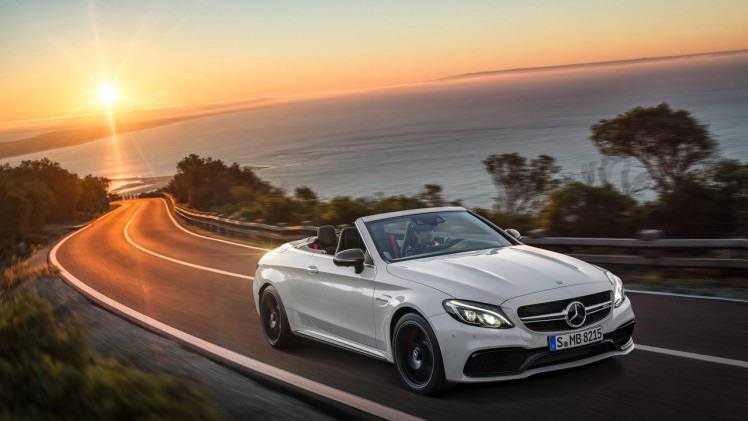 De Mercedes C-Klasse Cabriolet gaat nu in de verkoop. Lees hier alles over de beschikbare uitvoeringen en prijzen.