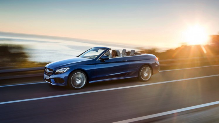 De Mercedes C-Klasse Cabriolet gaat nu in de verkoop. Lees hier alles over de beschikbare uitvoeringen en prijzen.