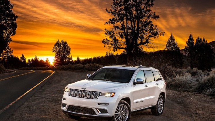 Jeep geeft de Grand Cherokee een tweede facelift voor modeljaar 2017, samen met updates voor de Trailhawk, Summit en SRT.