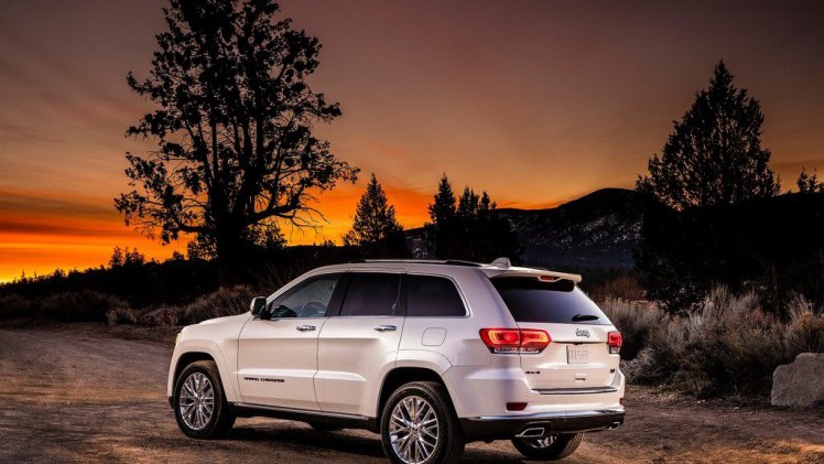 Jeep geeft de Grand Cherokee een tweede facelift voor modeljaar 2017, samen met updates voor de Trailhawk, Summit en SRT.