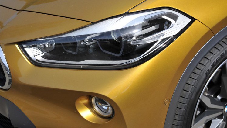 BMW komt met de X2 op dezelfde basis als de X1. Het model is meer een crossover dan een SUV.