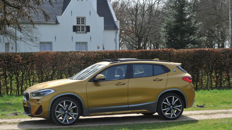 BMW komt met de X2 op dezelfde basis als de X1. Het model is meer een crossover dan een SUV.