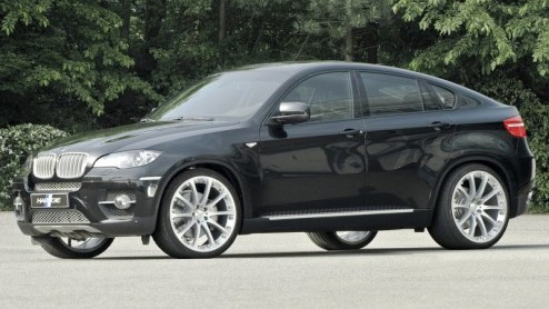 Nog meer opvallen in de BMW X6 kan met behulp van het Hartge pakket. Deze BMW-tuner komt naast chiptuning ook met een spoilset en verlagingskit op de proppen, die deze SUV-coup nog uitbundiger maakt.