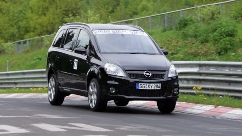 De Opel Zafira is niet alleen ruim. In de OPC uitvoering is hij zelfs snel.