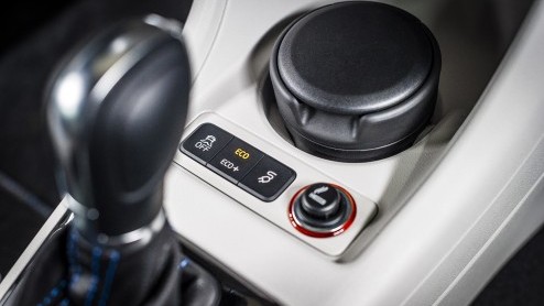 Volkswagen e-Up abonnement: voor 495 euro per maand een elektrische Up rijden inclusief onderhoud, verzekering, een vakantieauto en 10.000 km groene stroom.