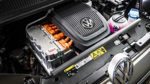 Volkswagen e-Up abonnement: voor 495 euro per maand een elektrische Up rijden inclusief onderhoud, verzekering, een vakantieauto en 10.000 km groene stroom.