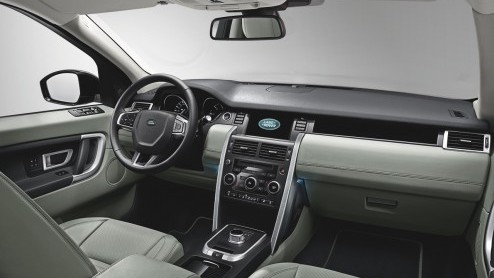 Meld je hier aan voor alle ins and outs over de Land Rover Discovery Sport, de nieuwe veelzijdige compacte SUV. Alle informatie over de nieuwe generatie Discovery.