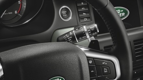 Meld je hier aan voor alle ins and outs over de Land Rover Discovery Sport, de nieuwe veelzijdige compacte SUV. Alle informatie over de nieuwe generatie Discovery.