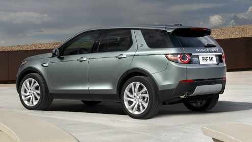 Meld je hier aan voor alle ins and outs over de Land Rover Discovery Sport, de nieuwe veelzijdige compacte SUV. Alle informatie over de nieuwe generatie Discovery.