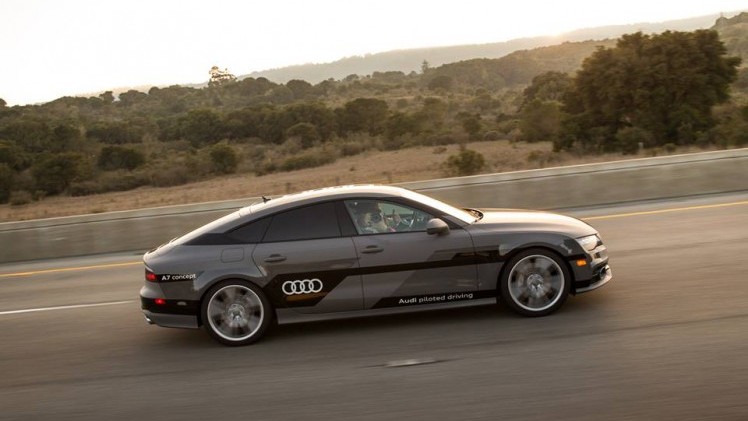 Zelfrijdende Audi A7 Sportback van Silicon Valley naar Las Vegas gereden voor CES 2015.