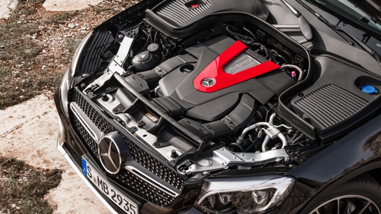 Mercedes voegt een zescilinder toe aan het gamma van de GLC. De 3.0 V6 biturbo is voorbehouden aan de Mercedes-AMG GLC 43 4Matic.