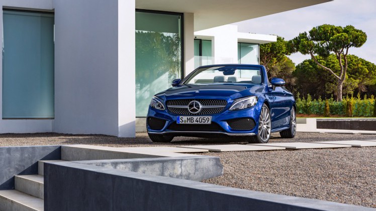 Mercedes-Benz onthult de C-Klasse Cabriolet op de Autosalon van Geneve en introduceert de cabriolet vanaf de zomer in Nederland.