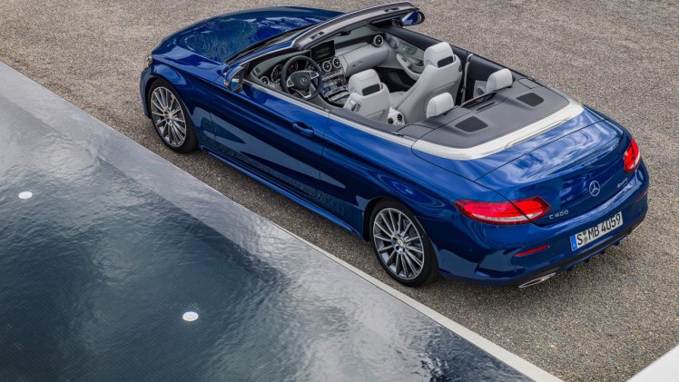 Mercedes-Benz onthult de C-Klasse Cabriolet op de Autosalon van Geneve en introduceert de cabriolet vanaf de zomer in Nederland.