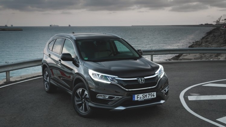 Nieuwe Honda CR-V modeljaar 2015 staat vanaf de zomer bij de Nederlandse dealers en is sterker, luxer en voordeliger dan zijn voorganger.
