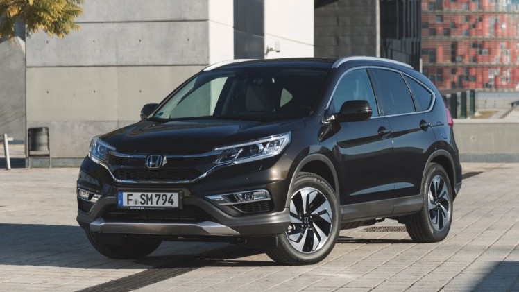 Nieuwe Honda CR-V modeljaar 2015 staat vanaf de zomer bij de Nederlandse dealers en is sterker, luxer en voordeliger dan zijn voorganger.