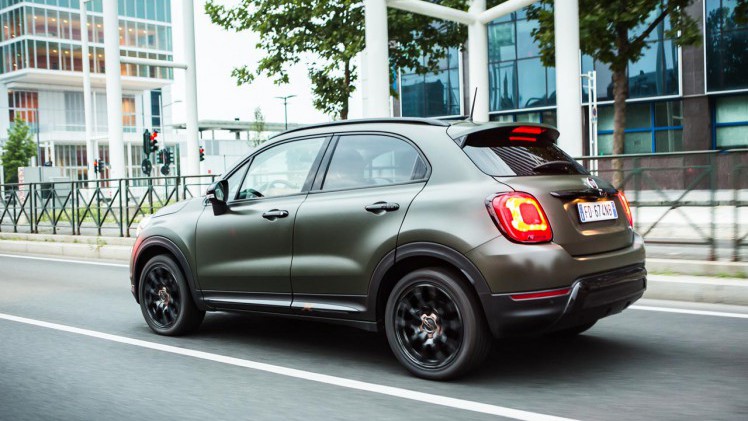 Fiat brengt een speciale editie van de 500X, de S-design met tal van zwarte accenten.