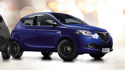 Lancia Ypsilon Elefantino is nu bestelbaar en debuteert op Italia a Zandvoort 29 juni 2014. Je herkent de nieuwe uitvoering aan zwarte details.