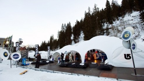Het nuttige met het aangename verenigen. Dat is wat we hebben gedaan door af te reizen naar Zwitserland en zowel de Autosalon van Genve als het grootste Europese snowboardevenement te bezoeken: Burto