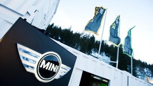Het nuttige met het aangename verenigen. Dat is wat we hebben gedaan door af te reizen naar Zwitserland en zowel de Autosalon van Genve als het grootste Europese snowboardevenement te bezoeken: Burto