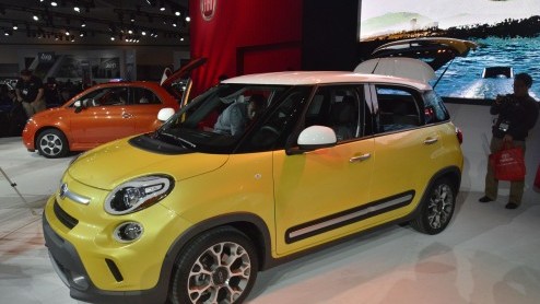 Het is je misschien al opgevallen, de LA Auto Show is in volle gang. Het is een bijzonder jaar voor de organisatie, want er staan meer primeurs dan ooit. Kijk en geniet van al het moois op automobiel 