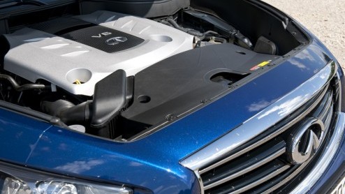 Infiniti heeft in ons land nog veel aan verkopen en naamsbekendheid te winnen. En dus wordt elk nieuwtje bij het Japanse luxemerk aan de grote klok gehangen. In de omgeving van Mnchen hebben we kenni