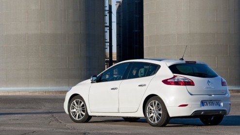 Nieuwe, bijtellingsvriendelijke motoren en een paar optische vernieuwingen. Dat is waar het om draait bij de vernieuwde Renault Mgane-reeks. De update slaat bij voorbaat aan gezien het aantal orders