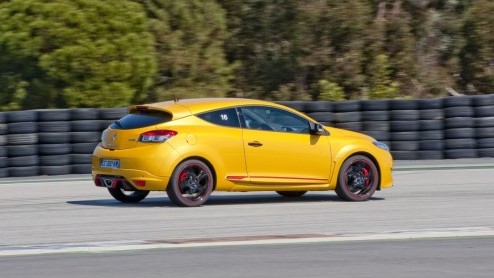Nieuwe, bijtellingsvriendelijke motoren en een paar optische vernieuwingen. Dat is waar het om draait bij de vernieuwde Renault Mgane-reeks. De update slaat bij voorbaat aan gezien het aantal orders