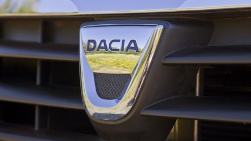 Dacia wil de komende jaren flink groeien. Niet alleen moeten nieuwe modellen zoals de Lodgy bijdragen aan extra verkopen, ook de dealers gaan hun beste beentje voor zetten. Dacia wordt beter zichtbaar