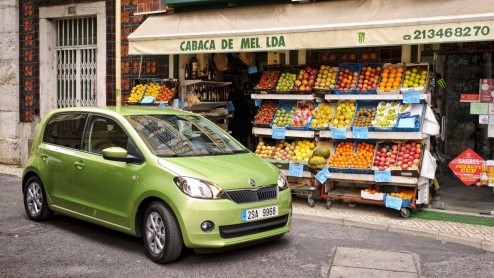 Het zal je wellicht niet ontgaan zijn dat de Volkswagen Up twee broertjes kent: de Seat Mii en Skoda Citigo. In Lissabon hebben we uitgebreid met die laatste kennis kunnen maken. Wordt de kleine Tsjec