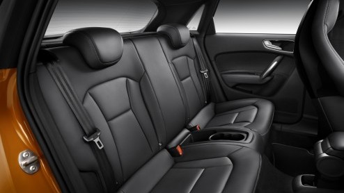Na nog geen anderhalf jaar heeft de Audi A1 er een broertje bij, de A1 Sportback. Audi kennende staat die carrosserievariant voor mr ruimte en twee extra deuren. Hoe is dat in de nieuwe variant van