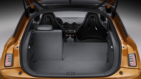 Na nog geen anderhalf jaar heeft de Audi A1 er een broertje bij, de A1 Sportback. Audi kennende staat die carrosserievariant voor mr ruimte en twee extra deuren. Hoe is dat in de nieuwe variant van