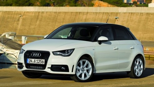 Na nog geen anderhalf jaar heeft de Audi A1 er een broertje bij, de A1 Sportback. Audi kennende staat die carrosserievariant voor mr ruimte en twee extra deuren. Hoe is dat in de nieuwe variant van