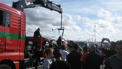 Op een regenachtig Circuit Park Zandvoort is het nieuwe A1 Grand Prix seizoen van start gegaan. Autovandaag was er natuurlijk bij. Jeroen Bleekemolen en Arie Luyendijk jr. gaan proberen de Nederlandse