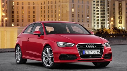 Nu mag het officieel gezegd worden: dit is de nieuwe Audi A3. Hij heeft veel weg van zijn voorganger maar is nieuwer (en lichter) dan je denkt. En dan doelen we niet alleen op het interieur. Het kostt