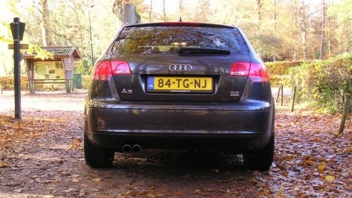 Wie een leuk bedrag te besteden heeft voor een nieuwe auto, komt vaak bij de grotere sedans, SUVs of stationwagons uit. In het geval van Audi zou men al snel voor een A4 of A6 gaan. Maar er zijn mens