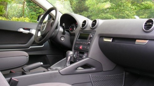 Op welke manier kan een automerk het milieu in ogenschouw nemen en de automobilist ook een plezier bieden? Een eerste stap naar deze win-win situatie is volgens Audi eigenlijk heel simpel: het downsiz