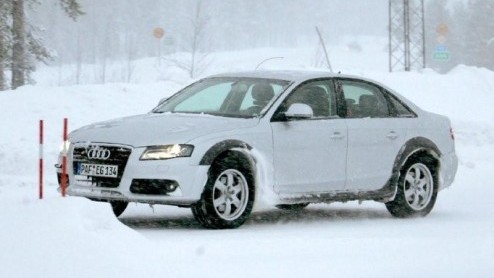 We konden onlangs al laten zien dat Audi druk testwerk verricht met de A4 Allroad. Nu is opnieuw deze stoere vierwielaangedreven A4 gefotografeerd. Dit soort autos worden steeds meer op de weg gesign