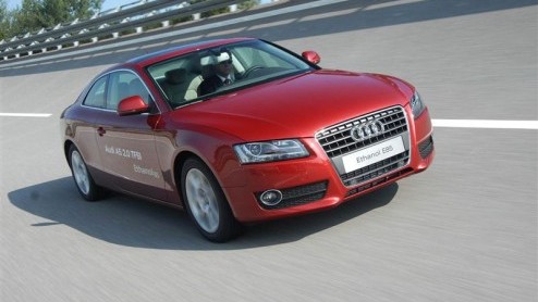 Het brandstofverbruik en de uitstoot van emissies is vandaag de dag een hot issue. Het terugdringen ervan is geen kwestie van een knop omzetten. Audi heeft zodoende een passende strategie uitgezet, om