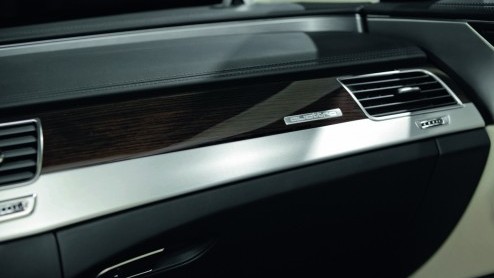 Audi presenteert ultieme luxe in de vorm van de A8 L W12 exclusive concept. De Duitsers bouwen 50 exemplaren van deze luxelimo, n staat nu op de IAA Frankfurt.