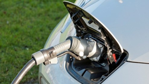 Populariteit elektrische vervoer neemt toe. Cijfers tonen aan dat de teller nu op 9000 voertuigen staat.