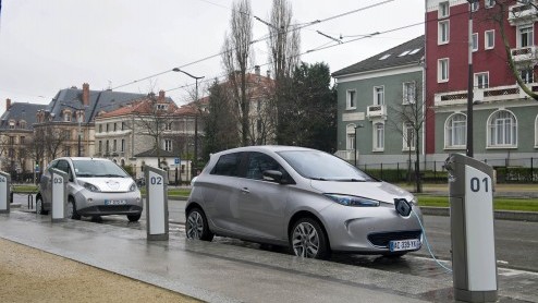 Populariteit elektrische vervoer neemt toe. Cijfers tonen aan dat de teller nu op 9000 voertuigen staat.