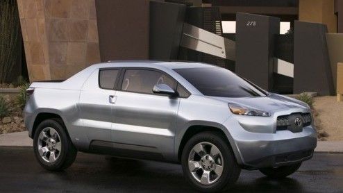 Toyota komt in Detroit met een nieuwe concept op de proppen, de A-BAT. Deze opmerkelijk gevormde grote pick-up is in Amerika ontworpen en denkt ook nog een beetje aan het milieu.