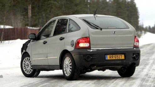 Ssangyong geeft de Actyon een letterlijke facelift. Deze grondlegger van de SUV-coupe kan niet op ieders goedkeuring rekenen, maar dankzij een opfrisser van het front moet de Actyon weer meer de wegen