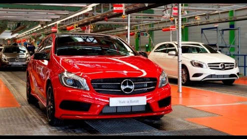 Tijdens het 125 jarig jubileum van Mercedes-Benz hebben de fabrieken al een productierecord op hun naam mogen schrijven. De Duitsers berichten dat dat waarschijnlijk dit jaar weer het geval zal zijn. 