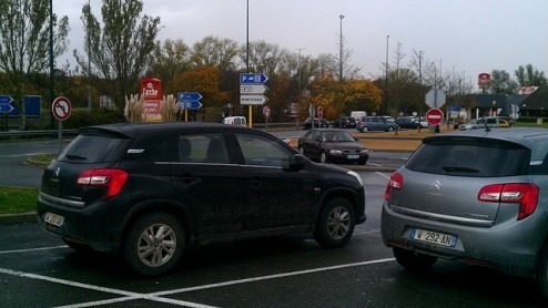 Eind september maakte Citroen de geboorte van de C4 Aircross bekend. De nieuwe crossover staat dit voorjaar in Genve (en bij de dealer!) maar is ook al in het wild gespot. Daardoor kunnen we nu ook e